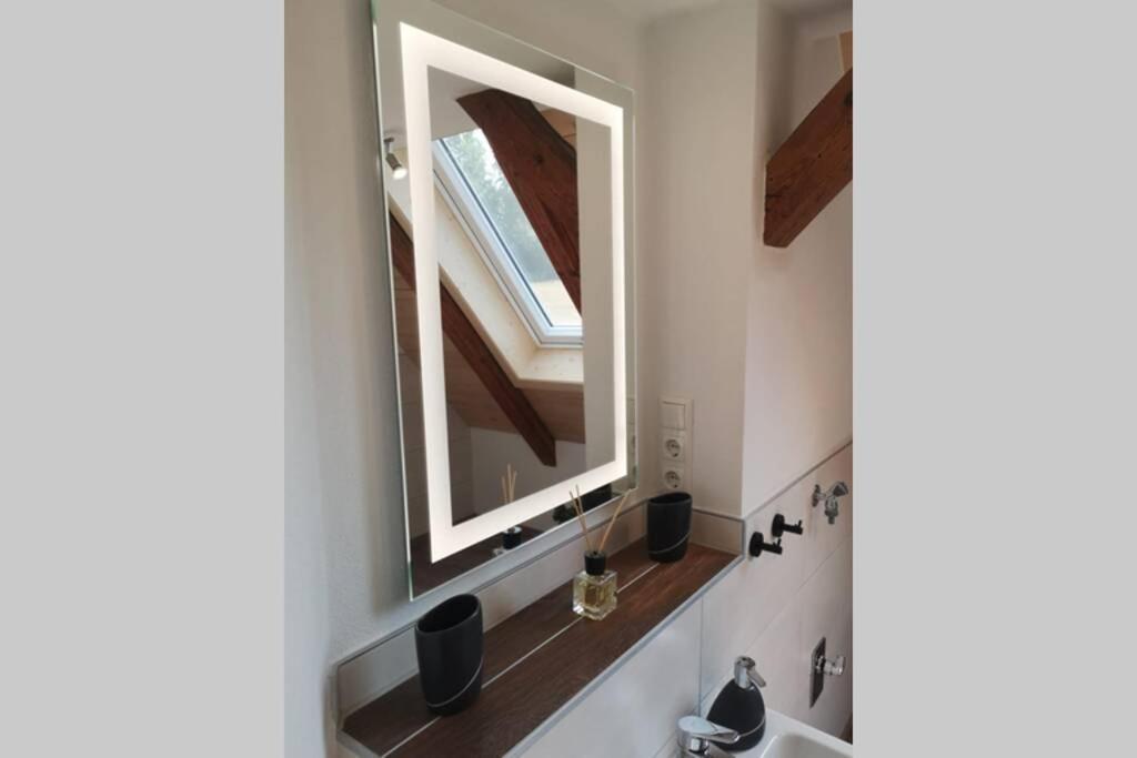 Ruhig Gelegene, Top Moderne Ferienwohnung - Hot Tub Und Sauna Gegen Aufpreis Neuhaus an Der Eger Экстерьер фото